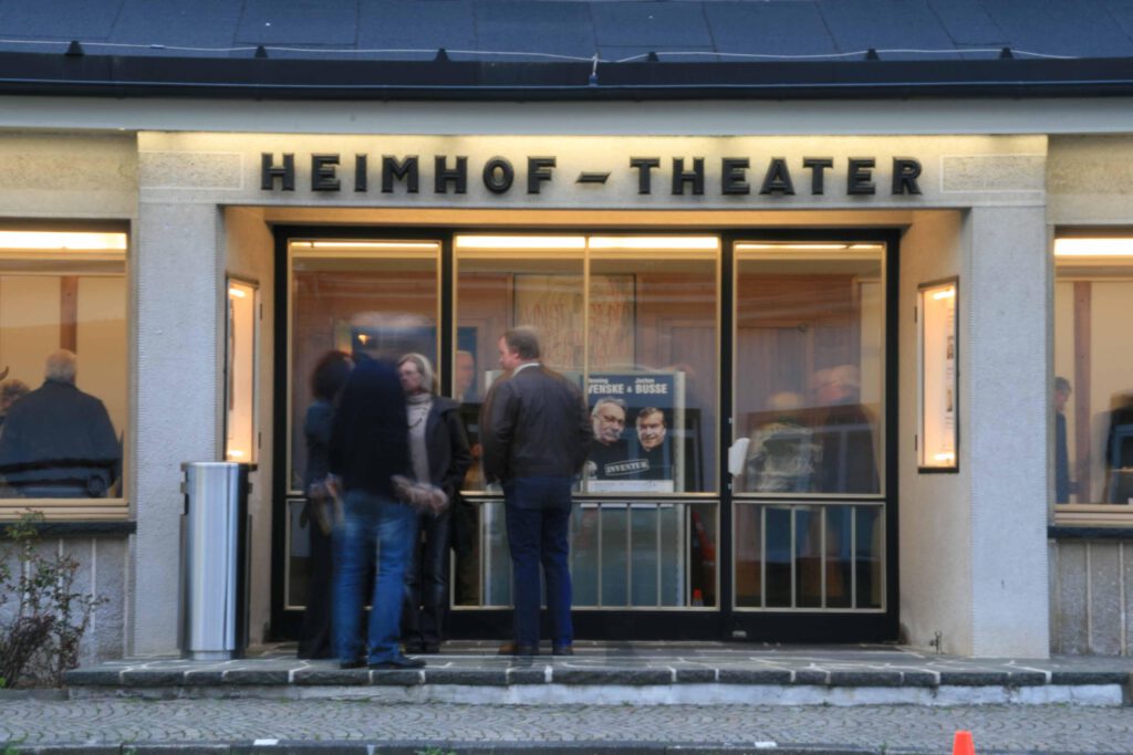 Außenansicht des Heimhof-Theaters