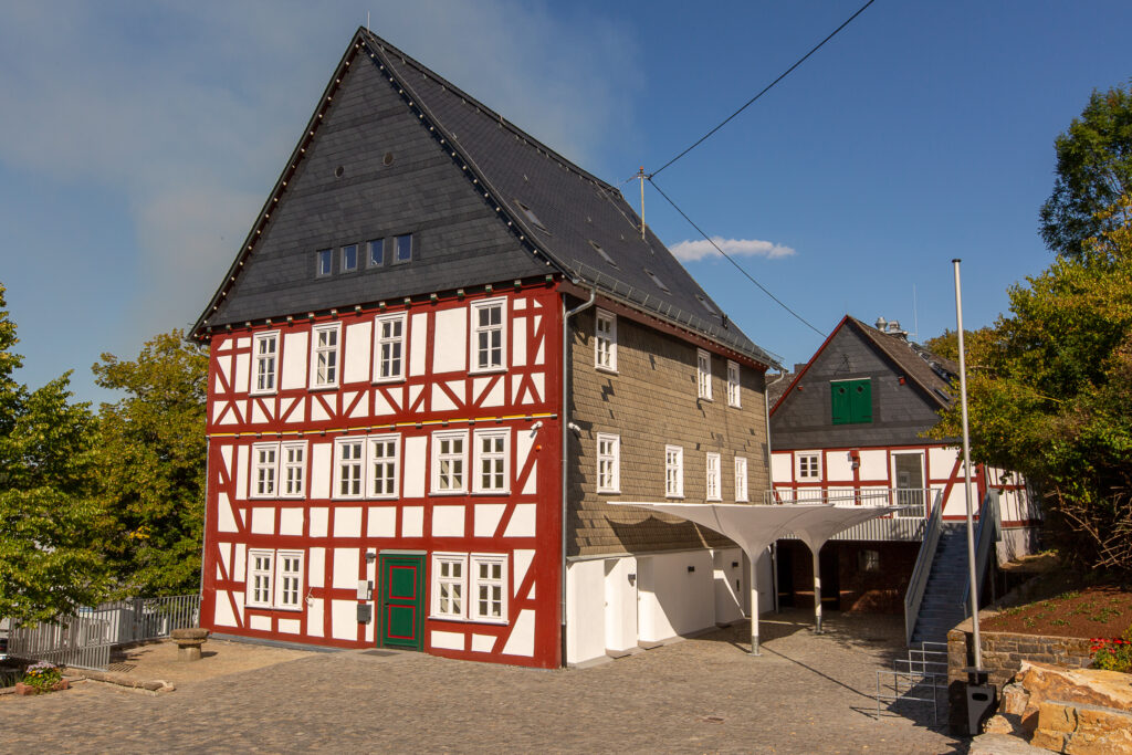 Außenansicht der Alten Vogtei in Burbach